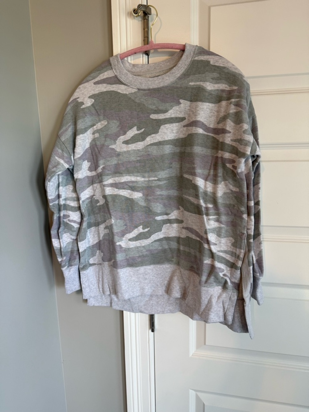 aerie Gray & Olive Camouflage Crewneck Sweatshirt